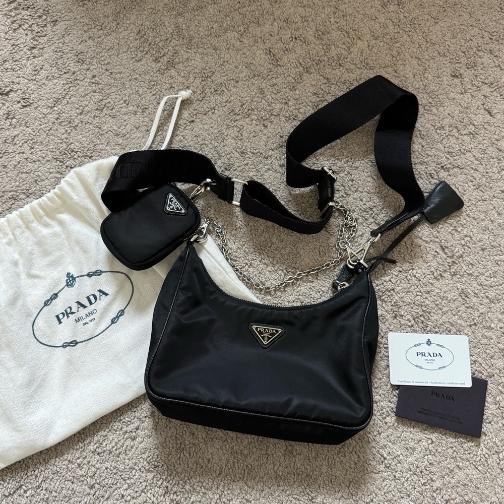 Prada Re-Edition 2005 Re-Nylon bag (very good condition)